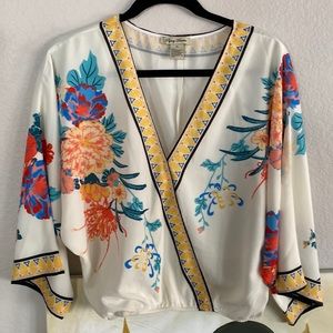 Flying Tomato Kimono top